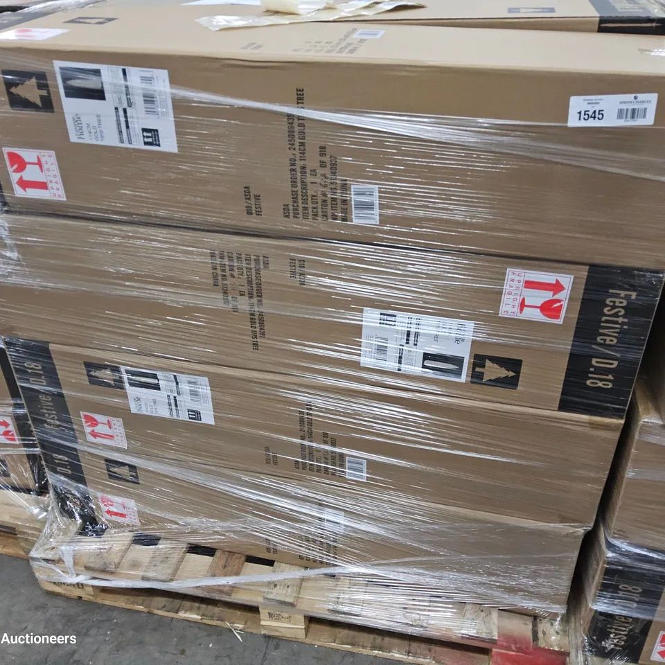 PALLET OF APPROXIMATELY 12 BRAND NEW BOXED 114cm GOLD TIPS TREE