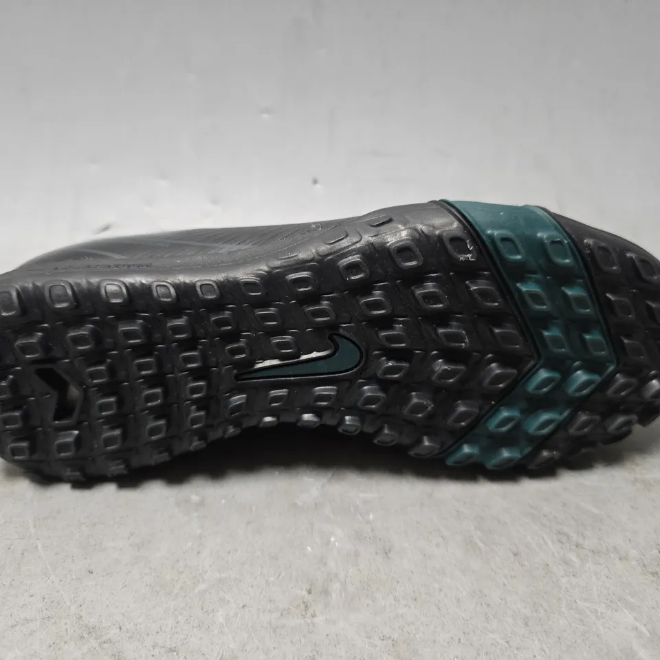NIKE MERCURIAL IN BLACK ASTRO BOOTS - UK 4 