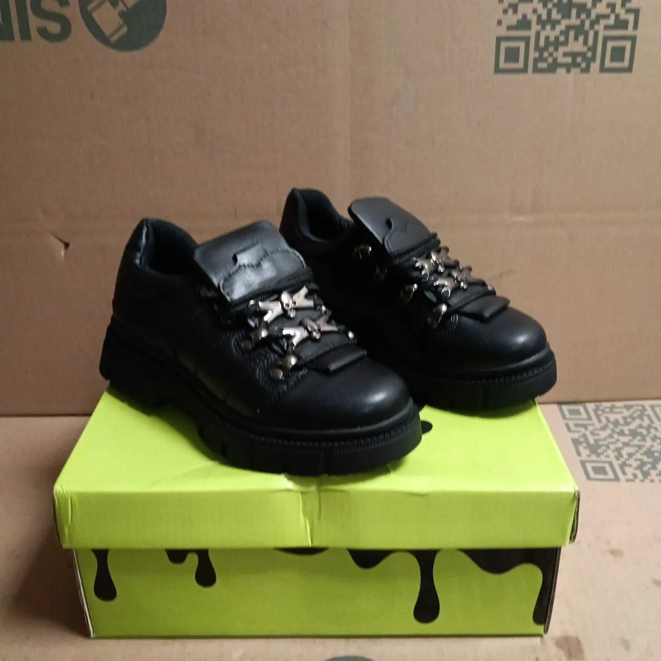 KOI KIDZ LIL RIMO CORE TRAINERS BLACK SIZE 12