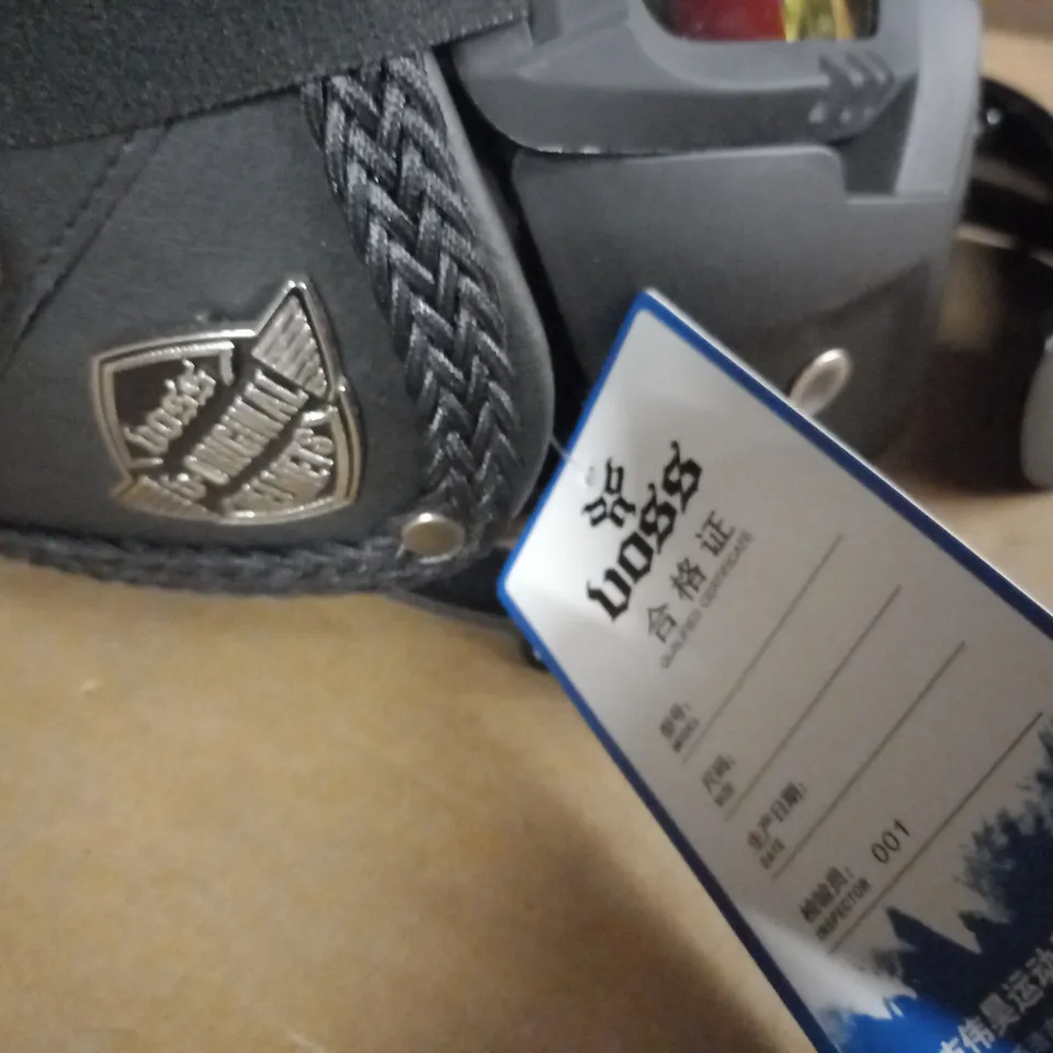 BOSS ORIGINAL FULL FACE HELMET - SIZE UNSPECIFIED