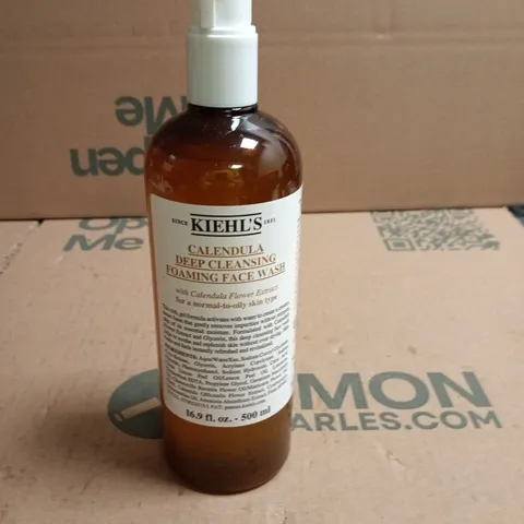 KIEHL'S CALENDULA DEEP CLEANSING FOAMING FACE WASH – 500 ML (PUMP BOTTLE)