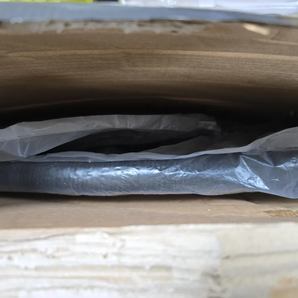 BOXED GARDEN CHAIR WITH STAND - COLLECTION ONLY