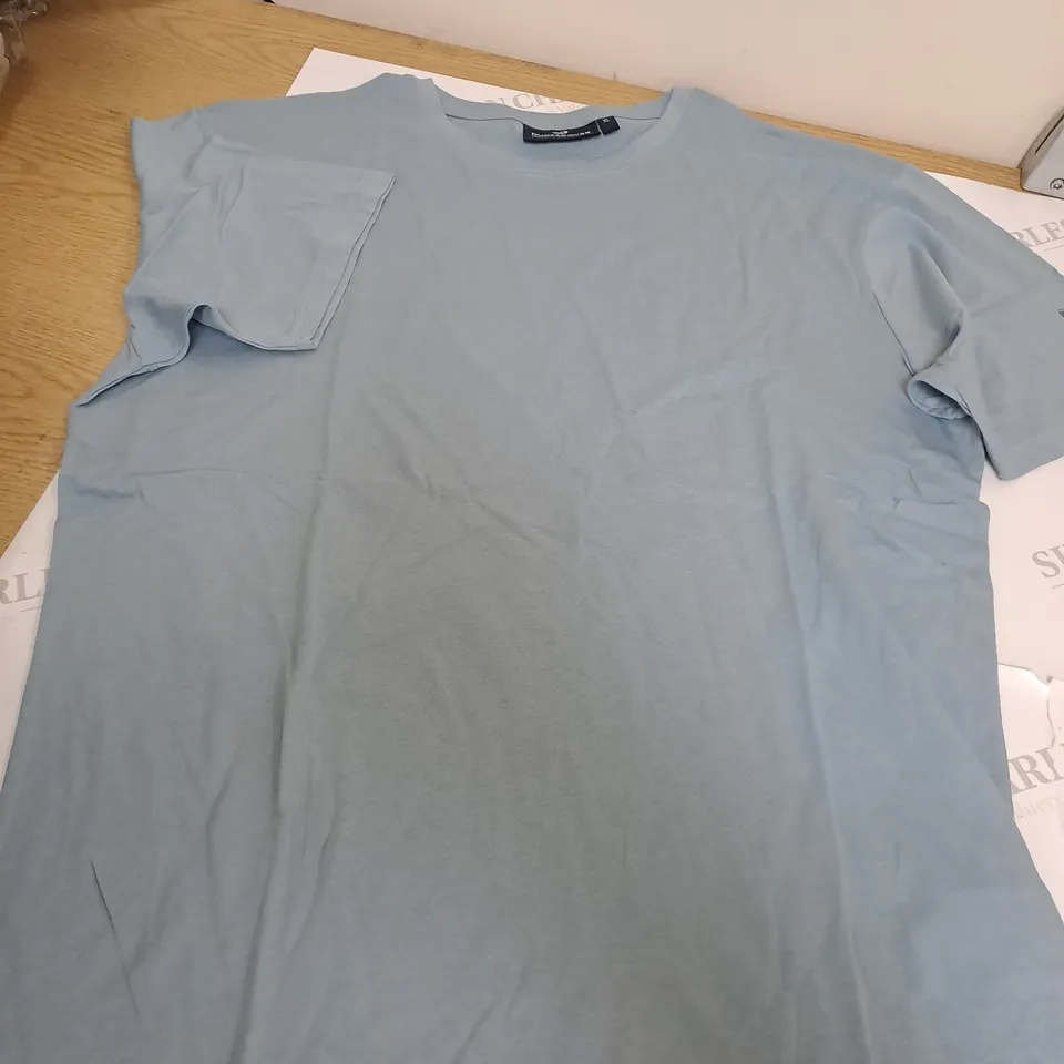 DUCK AND COVER LIGHT BLUE T-SHIRT SIZE XL