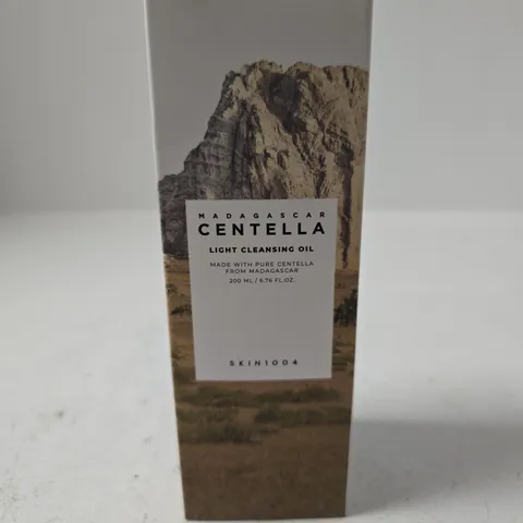 CENTELLA SKIN1004 LIGHT CLEANSING OIL β MADAGASCAR CENTELLA, 200 ML