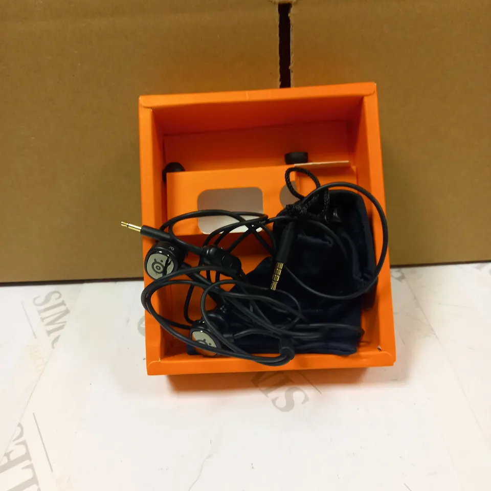 STEELSERIES IN EAR GAMING HEADSET