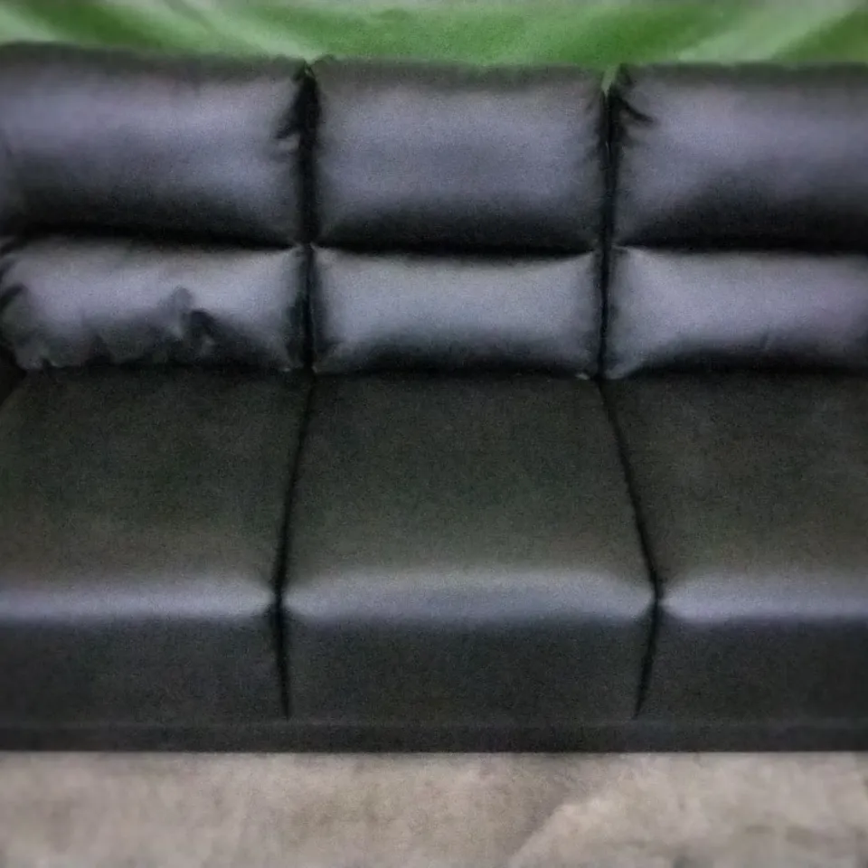 DESIGNER BLACK LEATHER 3 SEATER SOFA (ARMS MISSING)