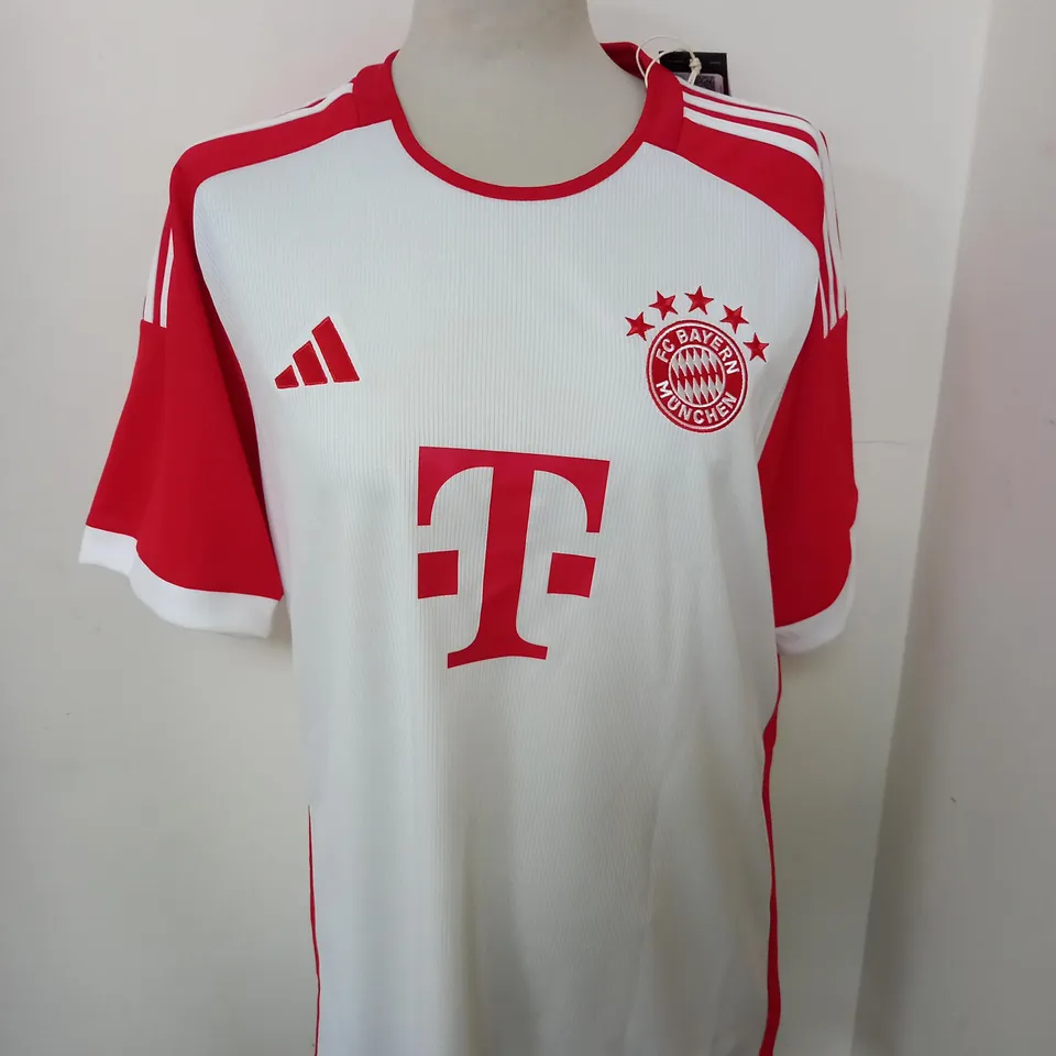 BAYERN MUNICH FC JERSEY WITH 24 VOLKAN SIZE L