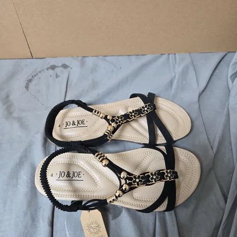 JO & JOE WOMENβS SANDALS β BLACK STRAPS WITH FLORAL GOLD BEAD DETAILING, BEIGE FOOTBEDS, UK 4