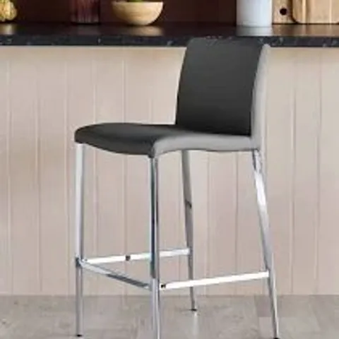 BOXED PAIR OF DANETTI ELISE LIGHT GREY FAUX LEATHER BAR STOOL