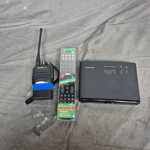 APPROXIMATELY 15 ASSORTED HOUSEHOLD PRODUCTS TO INCLUDE WIFI ROUTER, UNIVERSAL TV REMTE, WALKIE TALKIE ETC 