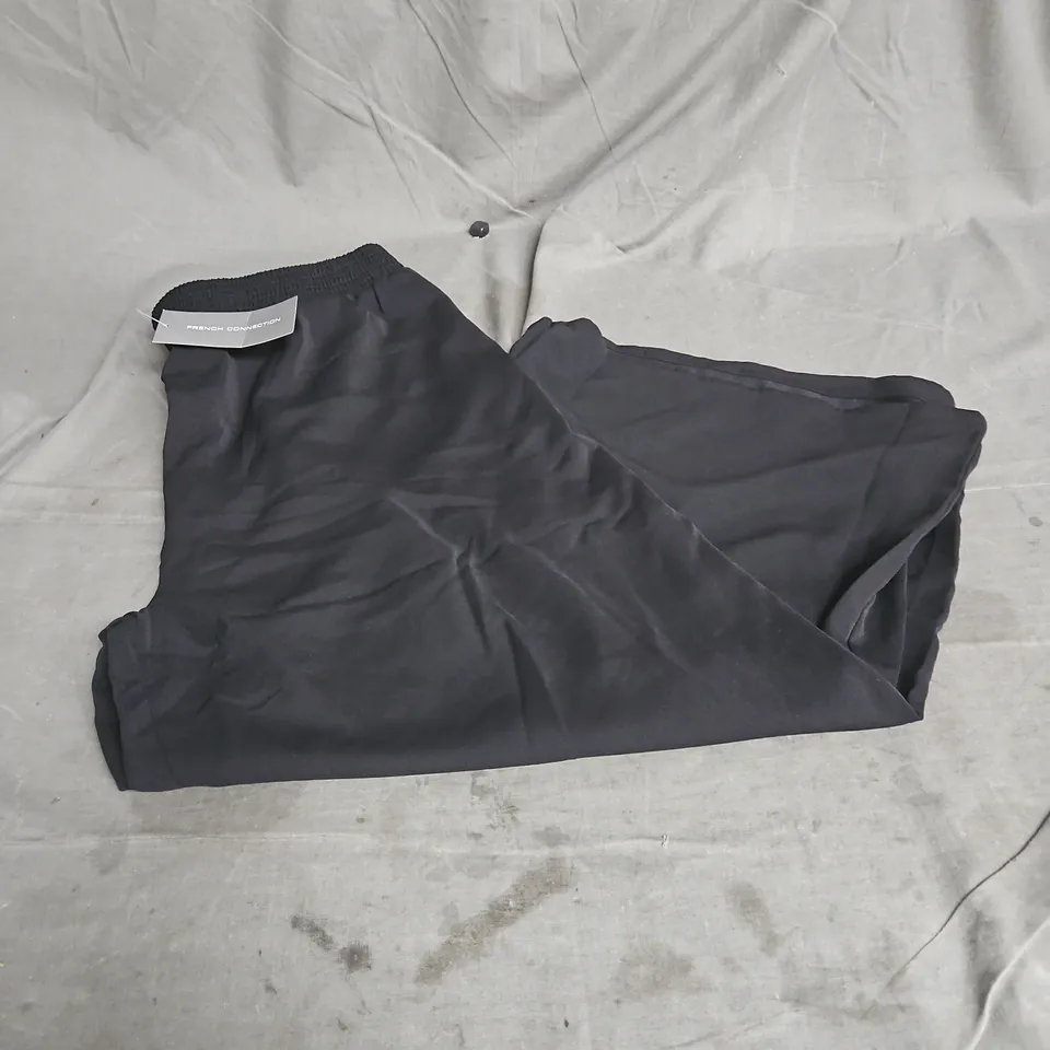 FRENCH CONNECTION DRAPEY CULOTTE TROUSERS IN BLACK SIZE 16