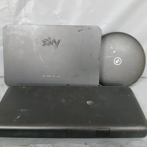 APPROXIMATELY 6 ASSORTED ITEMS TO INCLUDE - SKY HUB , BT HUB ETC