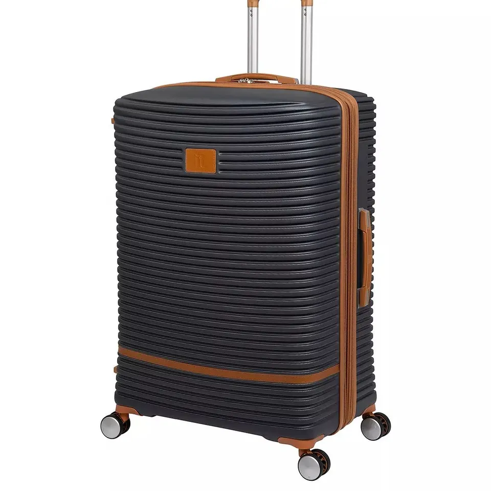 IT LUGGAGE REPLICATING LARGE CHARCOAL EXPANDABLE SUITCASE SET