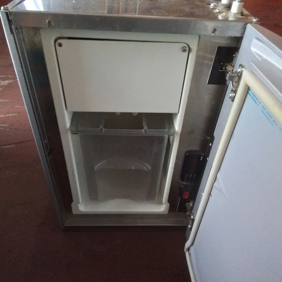 FRANKE COOLING UNIT (TO COMMERCIAL COFFEE MACHINE) UT320