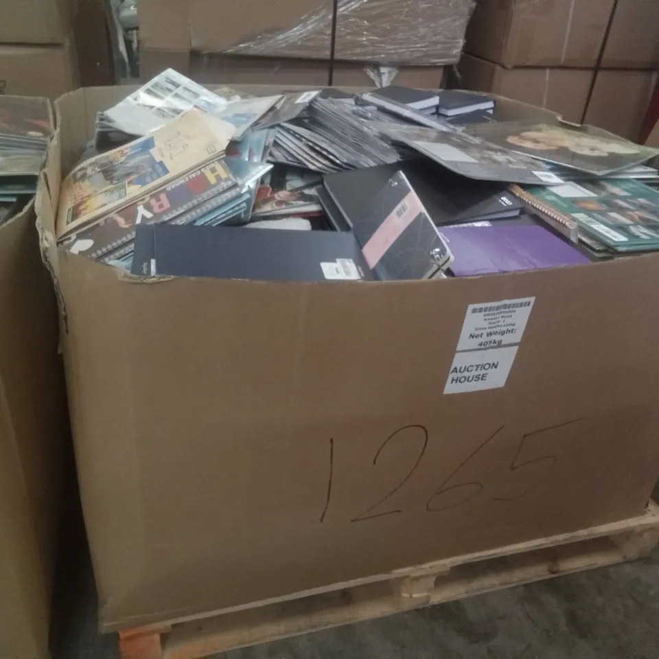PALLET CONTAINING ASSORTED 2023 CALENDARS & PLANNERS