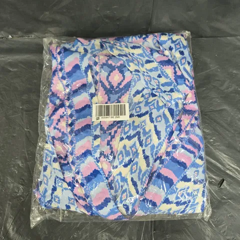 APPROXIMATELY 15 BAGGED FRANK USHER CHIFFON PRINTED DRESS W/TIE WAIST FLOATY SLEEVES & CROSSOVER FRONT IN BLUE 