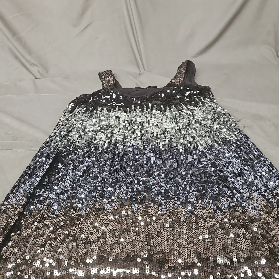 FRENCH CONNECTION SEQUIN DRESS – BLACK & SILVER, WOMEN'S EVENING DRESS. SIZE NOT SPECIFIED