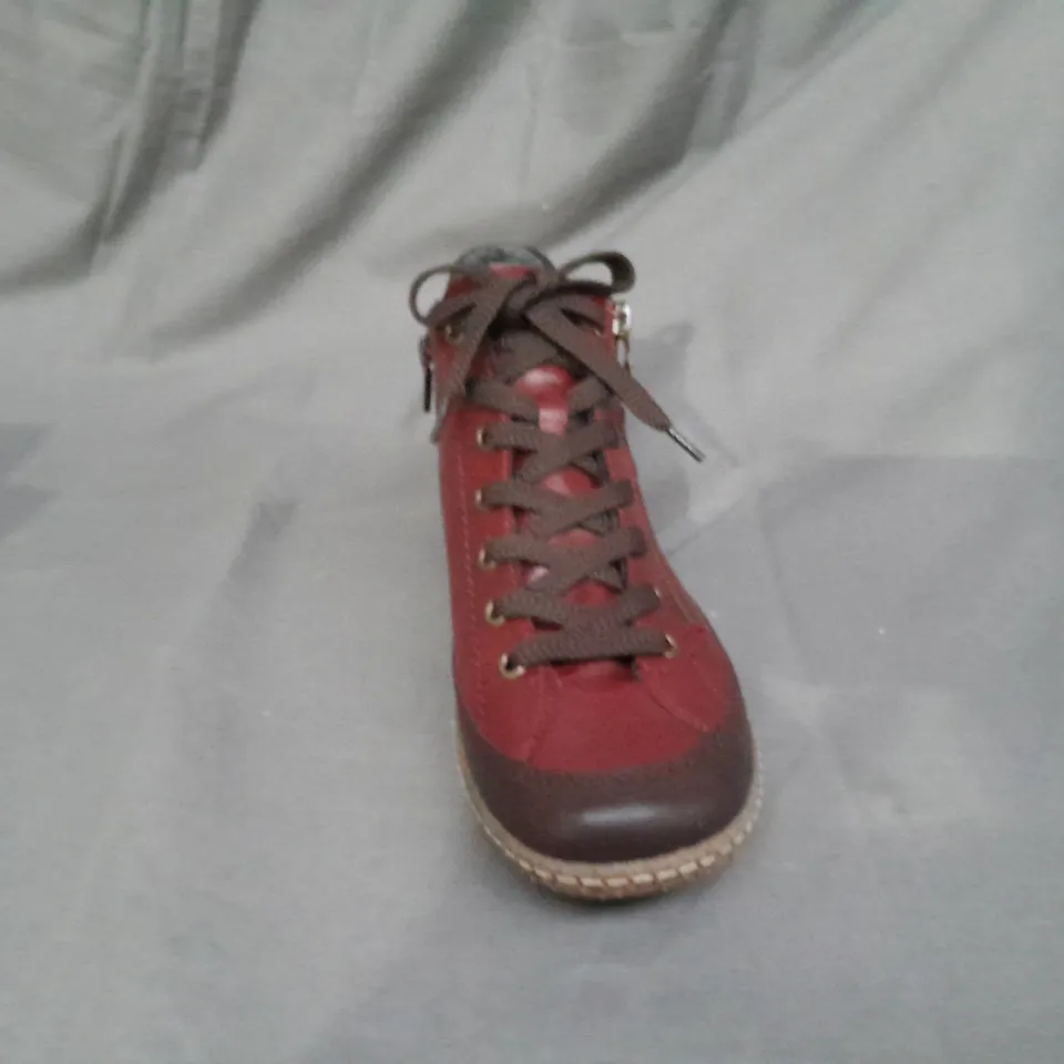 BOXED PAIR OF RIEKER BOOTS SIZE 5.5