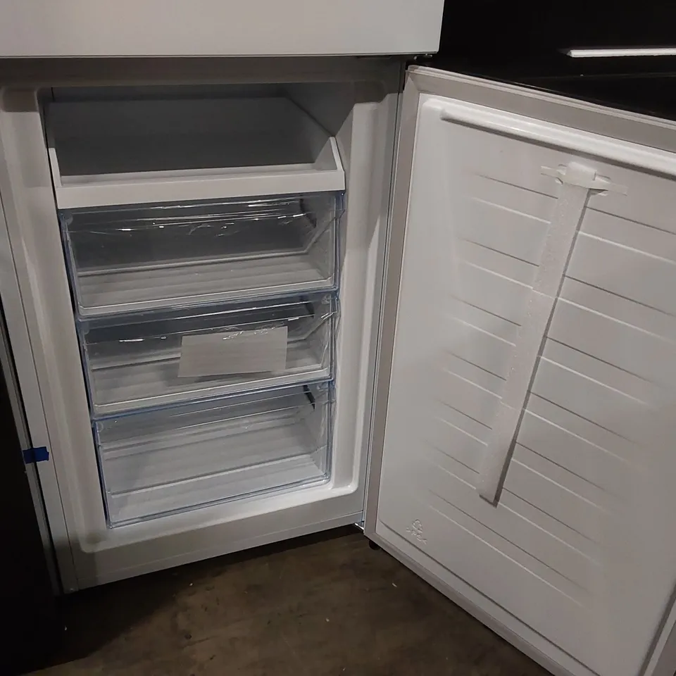 HISENSE 55cm FREESTANDING 50/50 FRIDGE FREEZER, WHITE  - RB327N4WWE