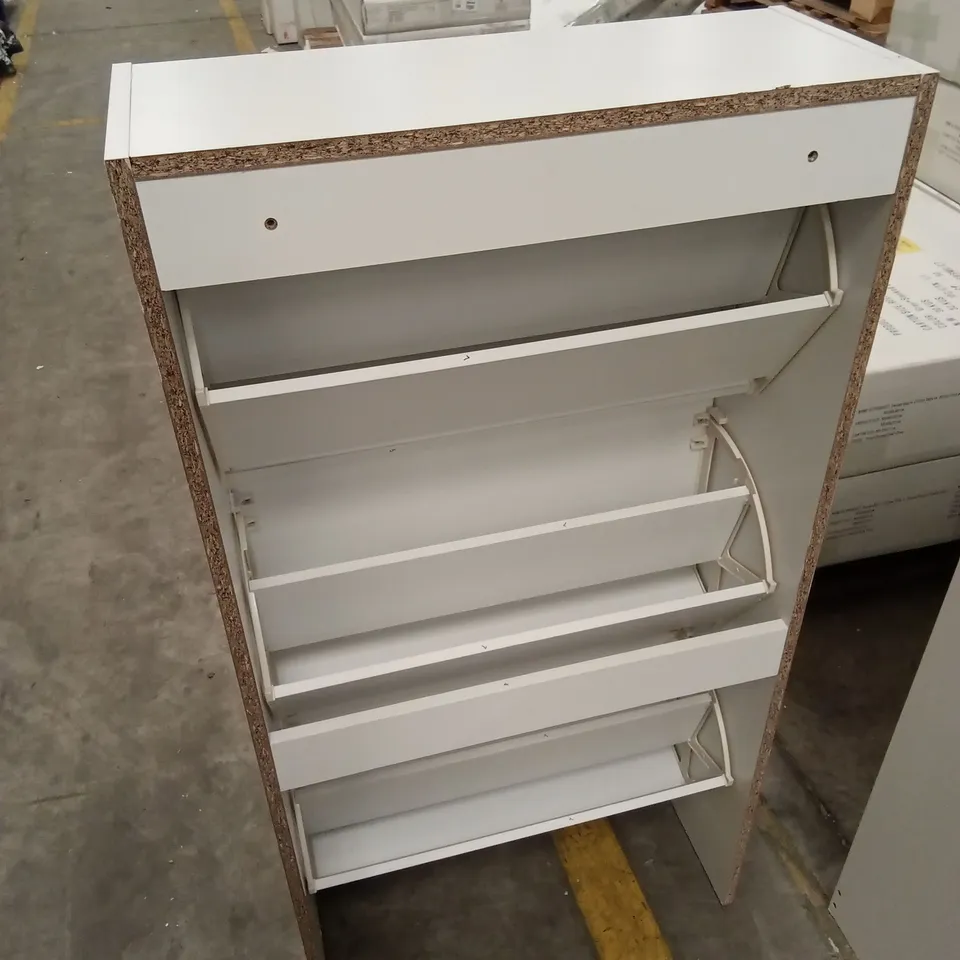 VIDA 3 DOOR FLIP-DOWN SHOE STORAGE UNIT