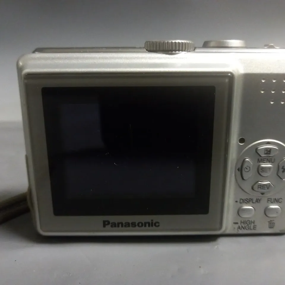 PANASONIC DMC-LS70 CAMERA