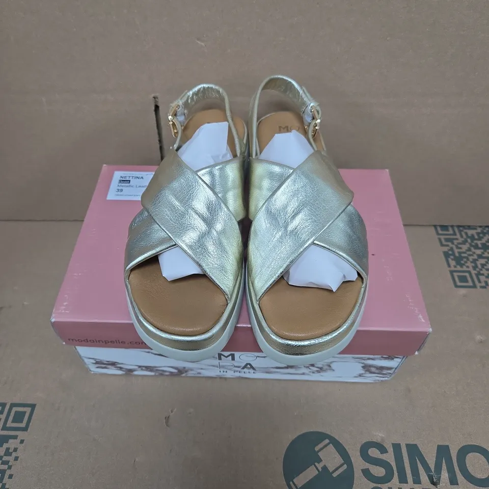 MODA IN PELLE NETTINA LEATHER SANDAL SIZE 6