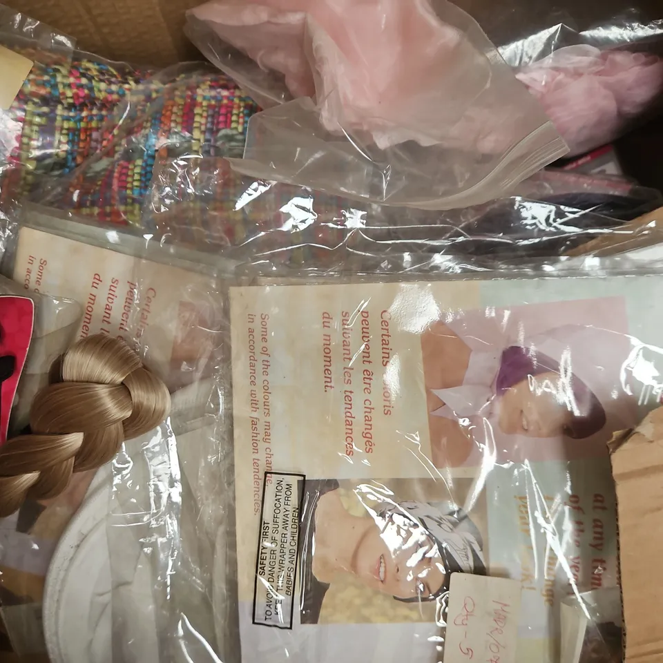 BOX OF APPROXIMATELY 20 ASSORTED CLOTHING AND ACCESSORY ITEMS IN VARIOUS STYLES AND SIZES - COLLECTION ONLY