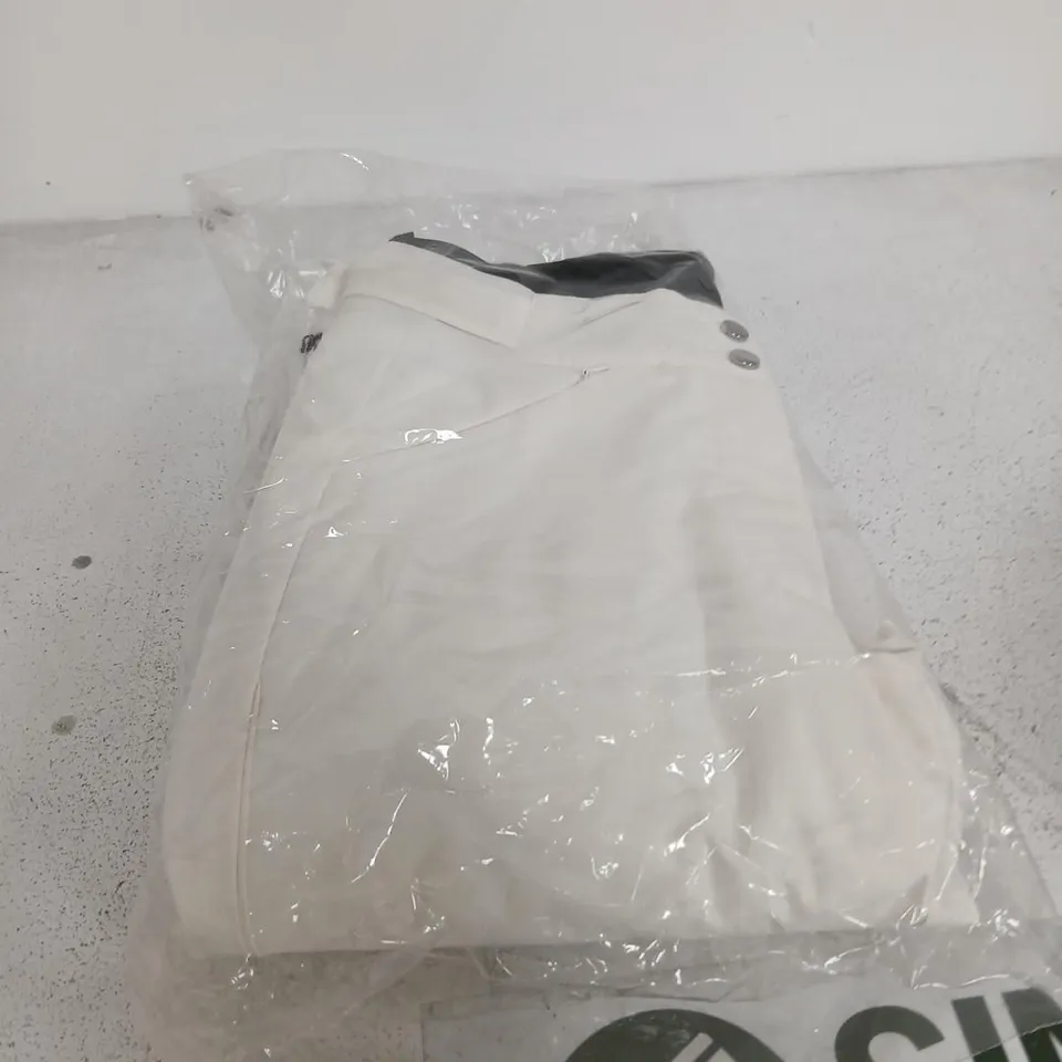 BRAND NEW ELLIS BRIGHAM SNOW SAMPLES WHITE PANTS SIZE L
