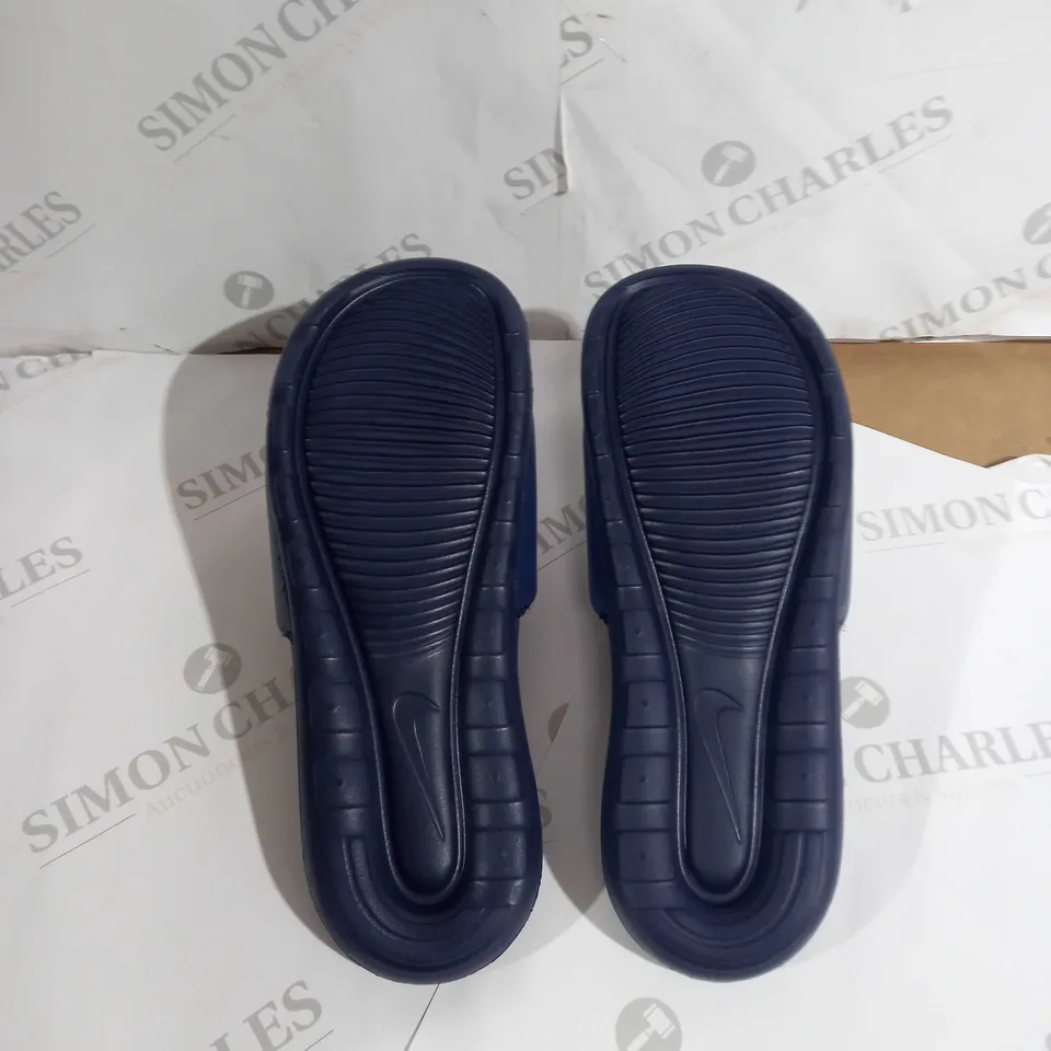 UNBOXED PAIROF NIKE NAVY SLIDERS SIZE UK 9