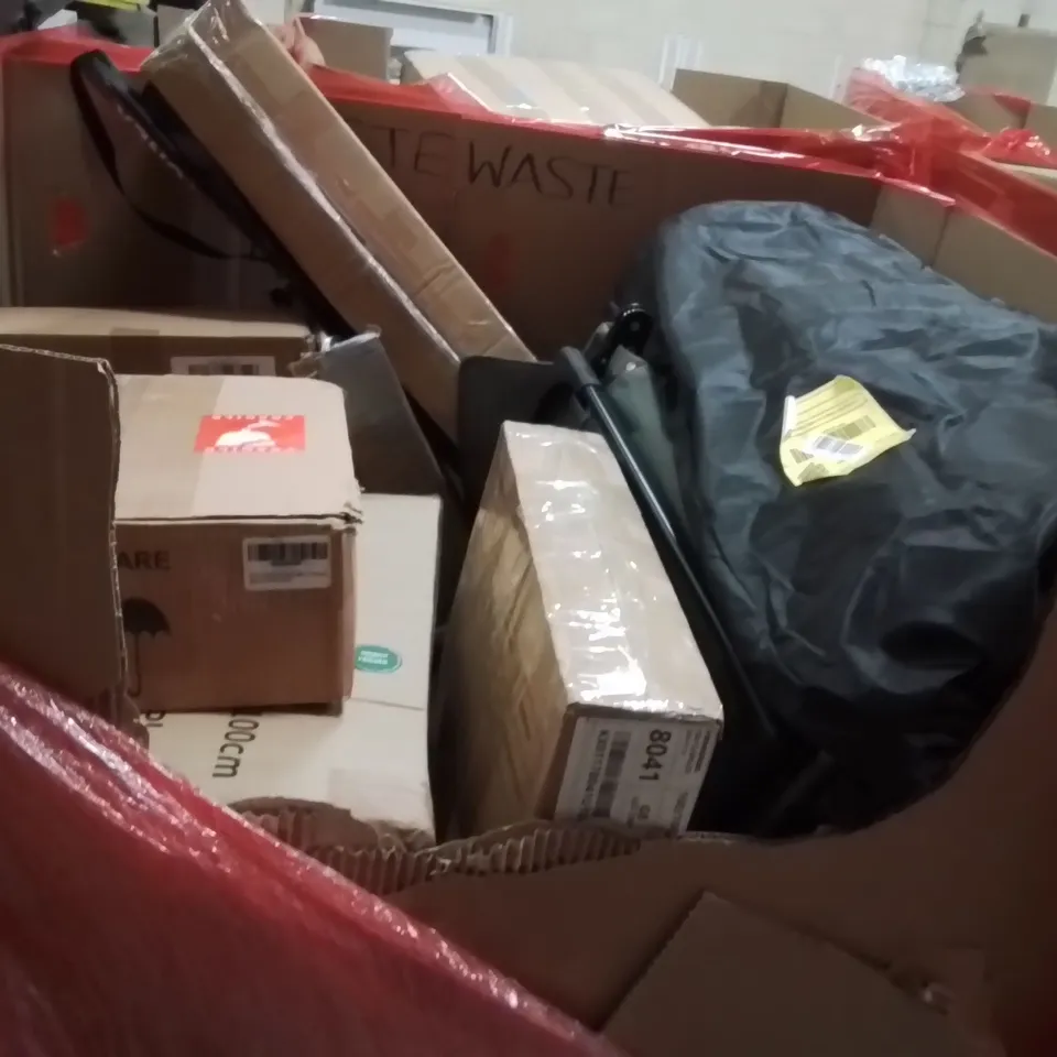 PALLET OF ASSORTED HOUSEHOLD GOODS AND PRODUCTS TO INCLUDE;BABY CRAWLER,PLAYMATS,BATHROOM MIRROR 