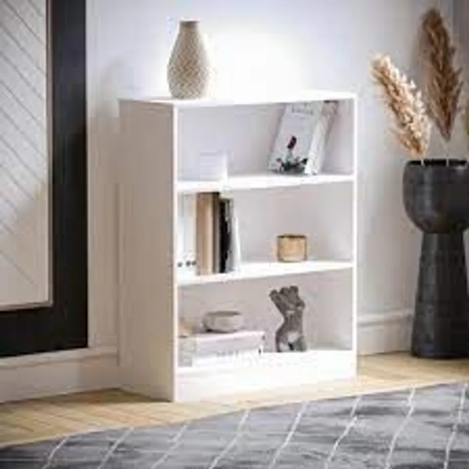 BOXED 75cm H X 60cm W STANDARD BOOKCASE - WHITE (1 BOX)