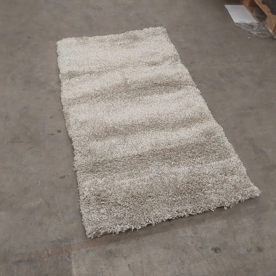 QUALITY DESIGNER AREA RUG - APPROXIMATELY 145 x 80cm