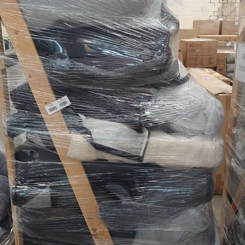 PALLET OF ASSORTED MIXED COUCH CUSHIONS