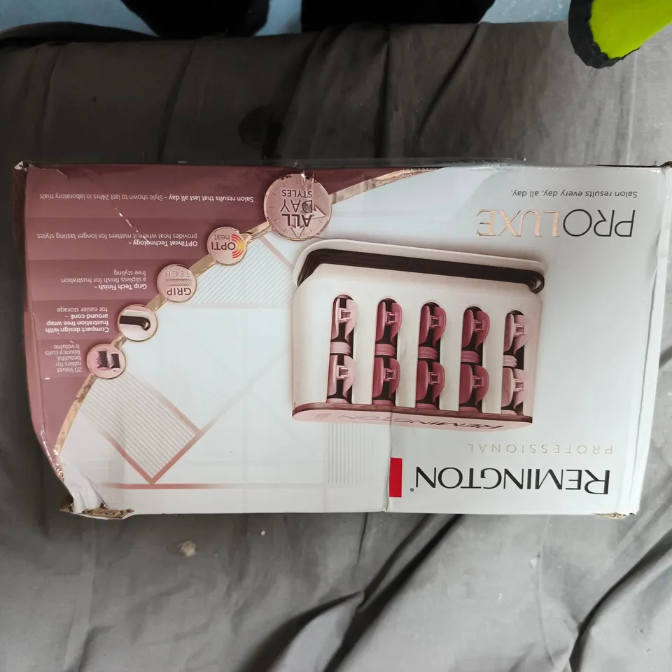 BOXED REVAMP PROGLOSS PERFECT BLOW DRY VOLUME HAIRBRUSH RRP £60