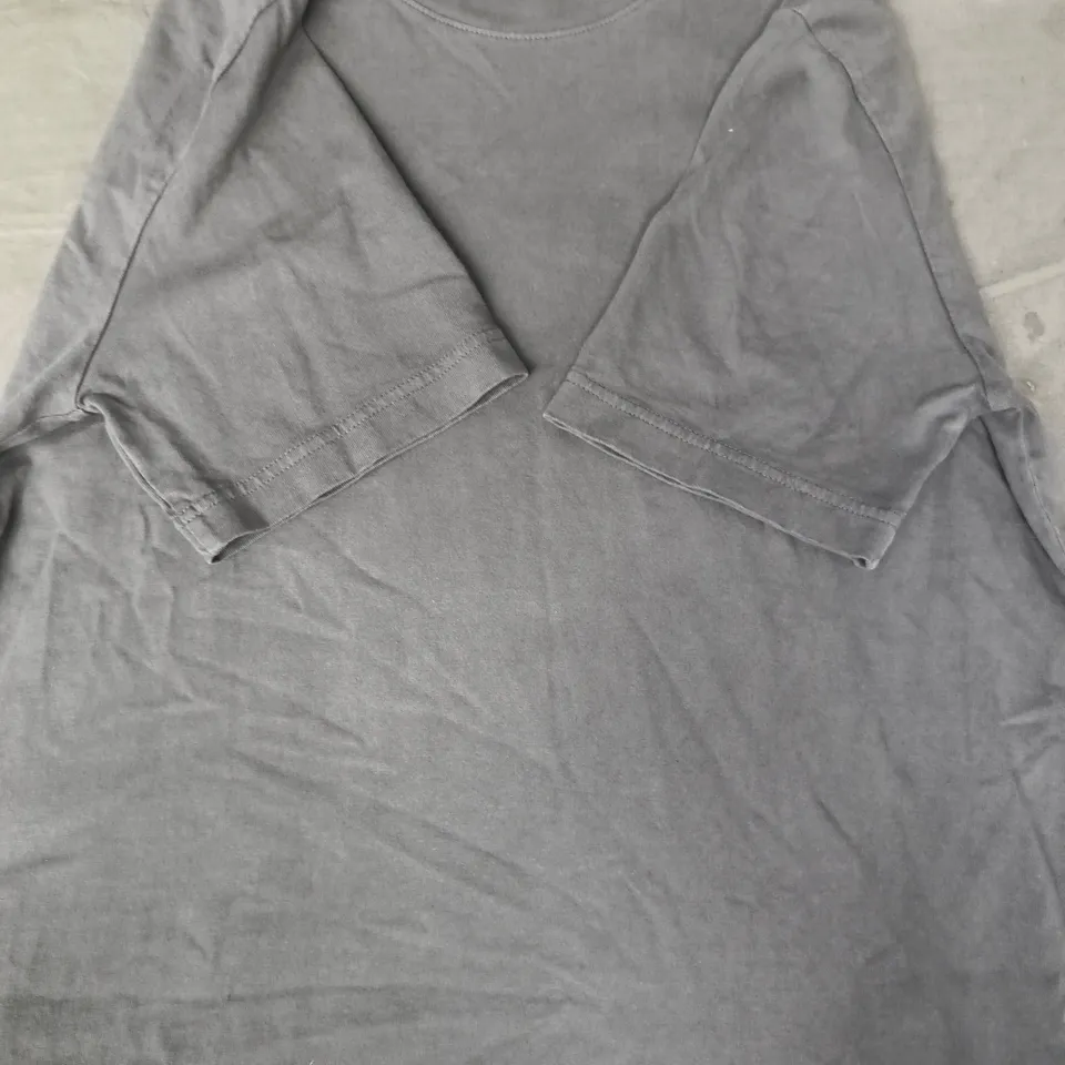 YZY CREW-NECK SHORT SLEEVE T-SHIRT IN GREY SIZE SMALL