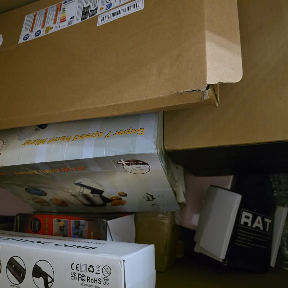 BOX OF APPROXMATELY 10 ASSORTED HOUSEHOLD ITEMS TO INCLUDE DIGITAL PICTURE FRAME, HEADSET, ETC