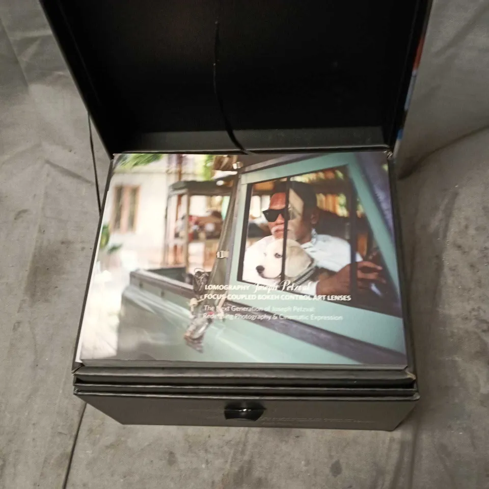 LOMOGRAPHY PETZVAL 35 ART LENS – BOXED