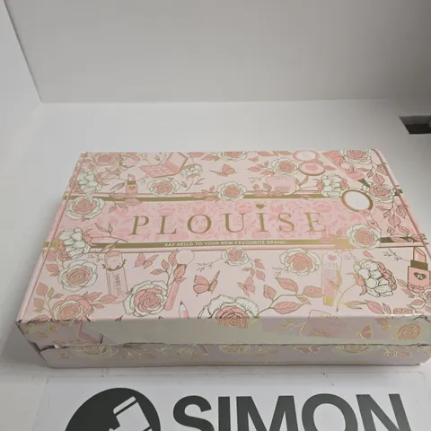 P LOUISE PINK MAKEUP MYSTERY GIFT SET – COSMETIC BOXED COLLECTION