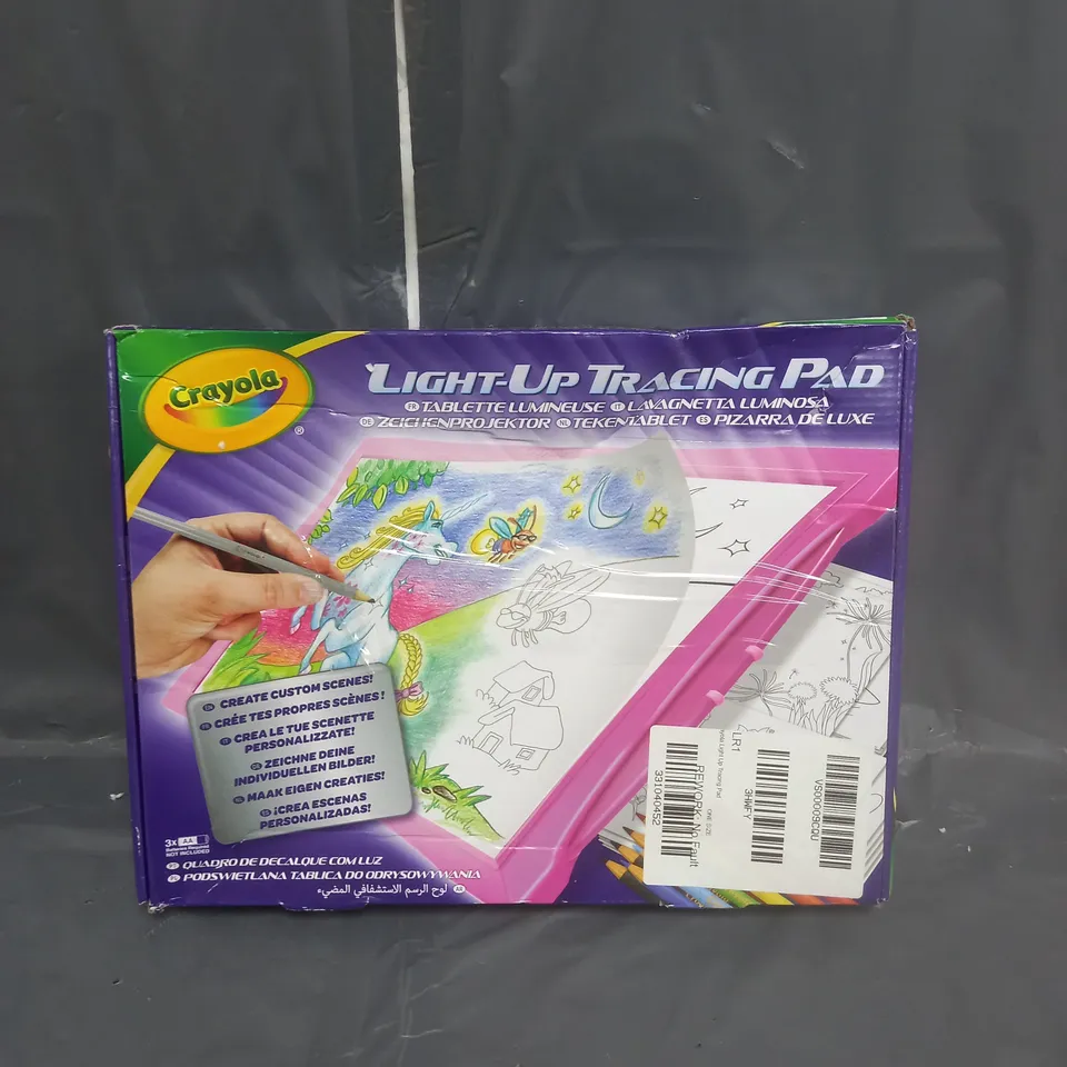 CRAYOLA LIGHT-UP TRACING PAD  RRP £26.99