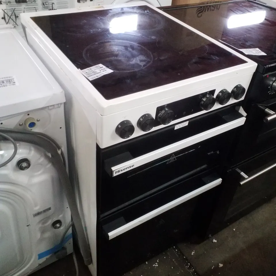HISENSE HI6 MAX HDCEC5C10W 69/43L CERAMIC FREESTANDING 50CM ELECTRIC COOKER - WHITE