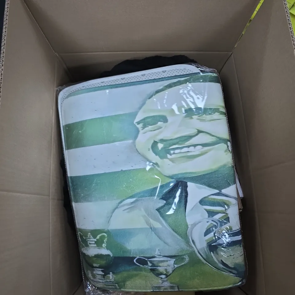 BOX OF APPROXIMATELY 12 ASSORTED ITEMS TO INCLUDE: KNEE AND ELBOW PADS AND DIAPER PANTS