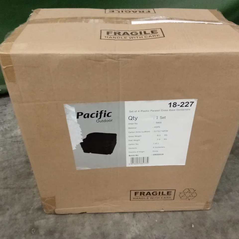 BOXED PACIFIC OUTDOOR SET OF 4 PLASTIC PARASOL CROSS BASE CONTAINERS