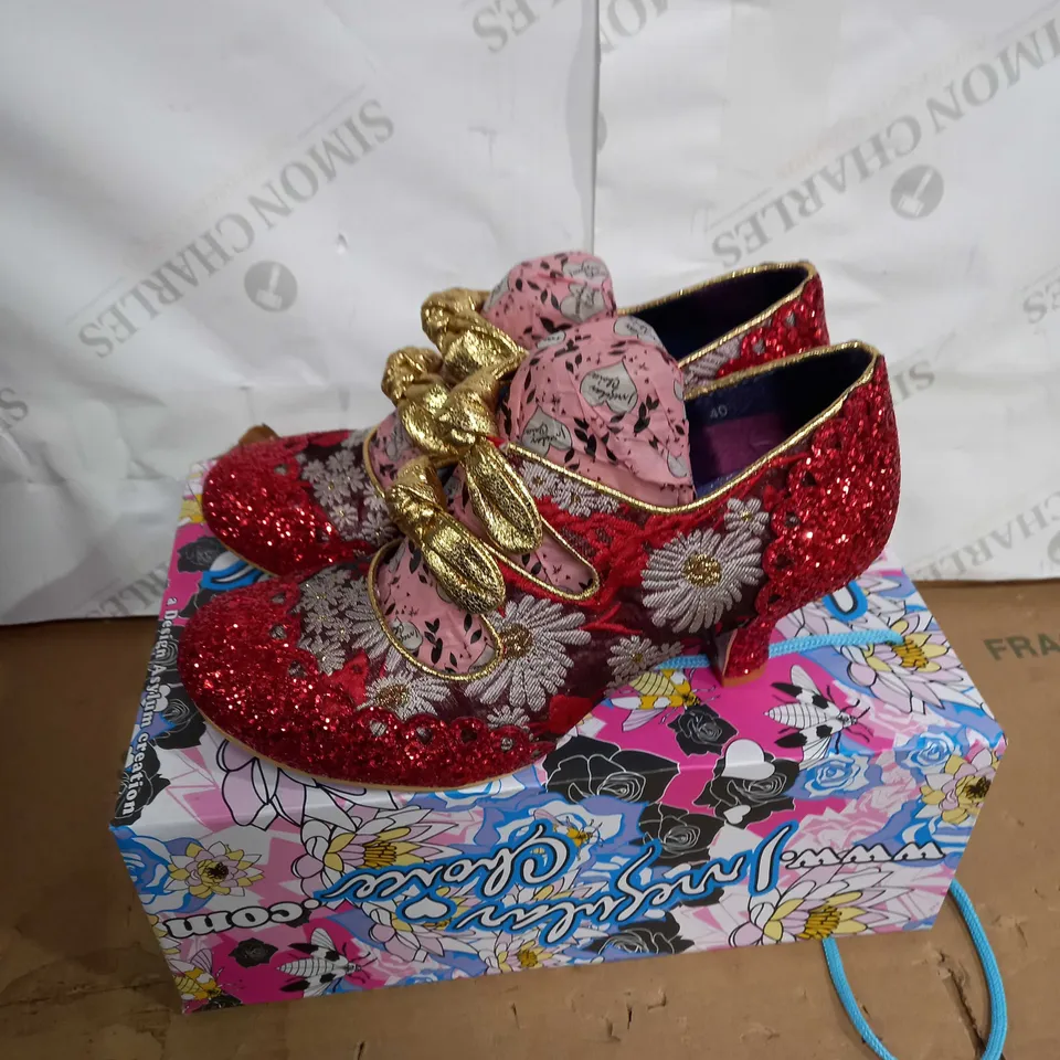 BOXED PAIR OF IREGULAR CHOICE  CALENDULA MID HEELS SHOE SIZE 40