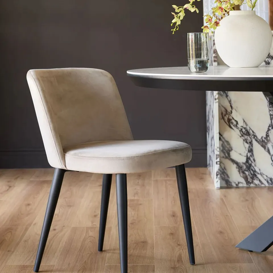 BOXED PAIR OF DANETTI TRINNY CHAMPAGNE VELVET DINING CHAIRS