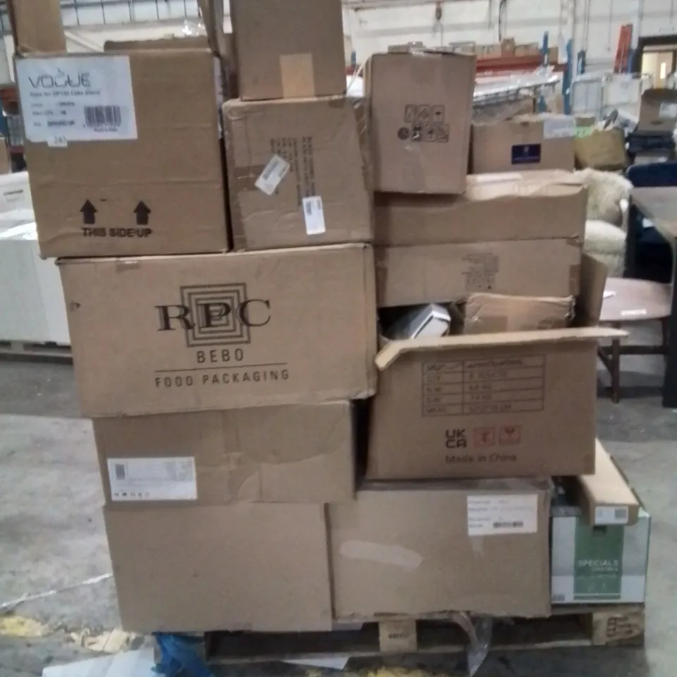 PALLET CONTAINING CATERING SUPPLIES SUCH AS;CAKE STANDS,GLASSES,FOOD PACKAGING,CONTAINERS