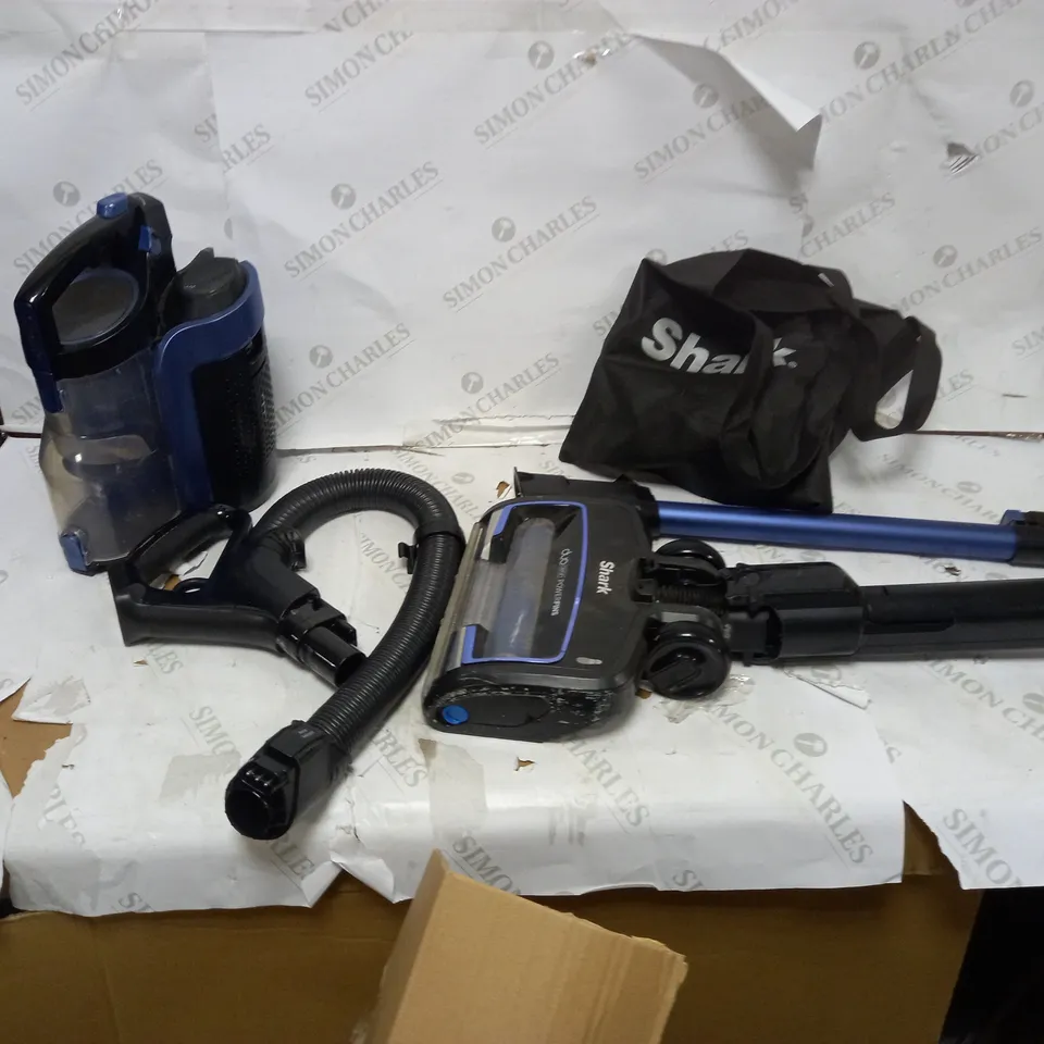 SHARK CORDLESS UPRIGHT VACUUM 