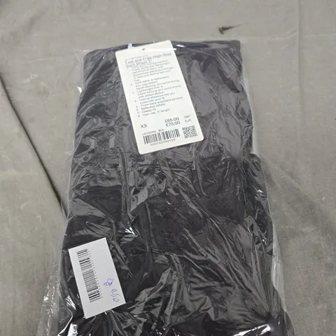 LULULEMON FAST AND FREE HIGH RISE SHORTS SIZE XS