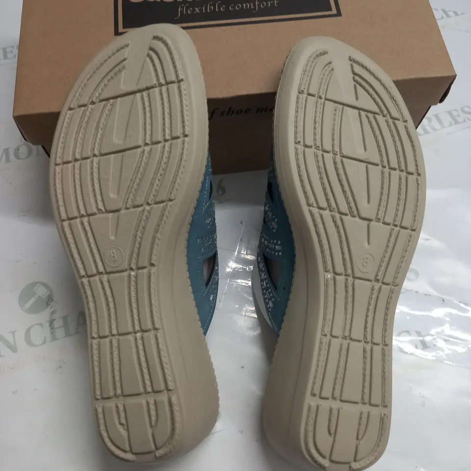 BOXED PAIR OF EMBELLISHED STRAPPY SANDALS IN BLUE - 8