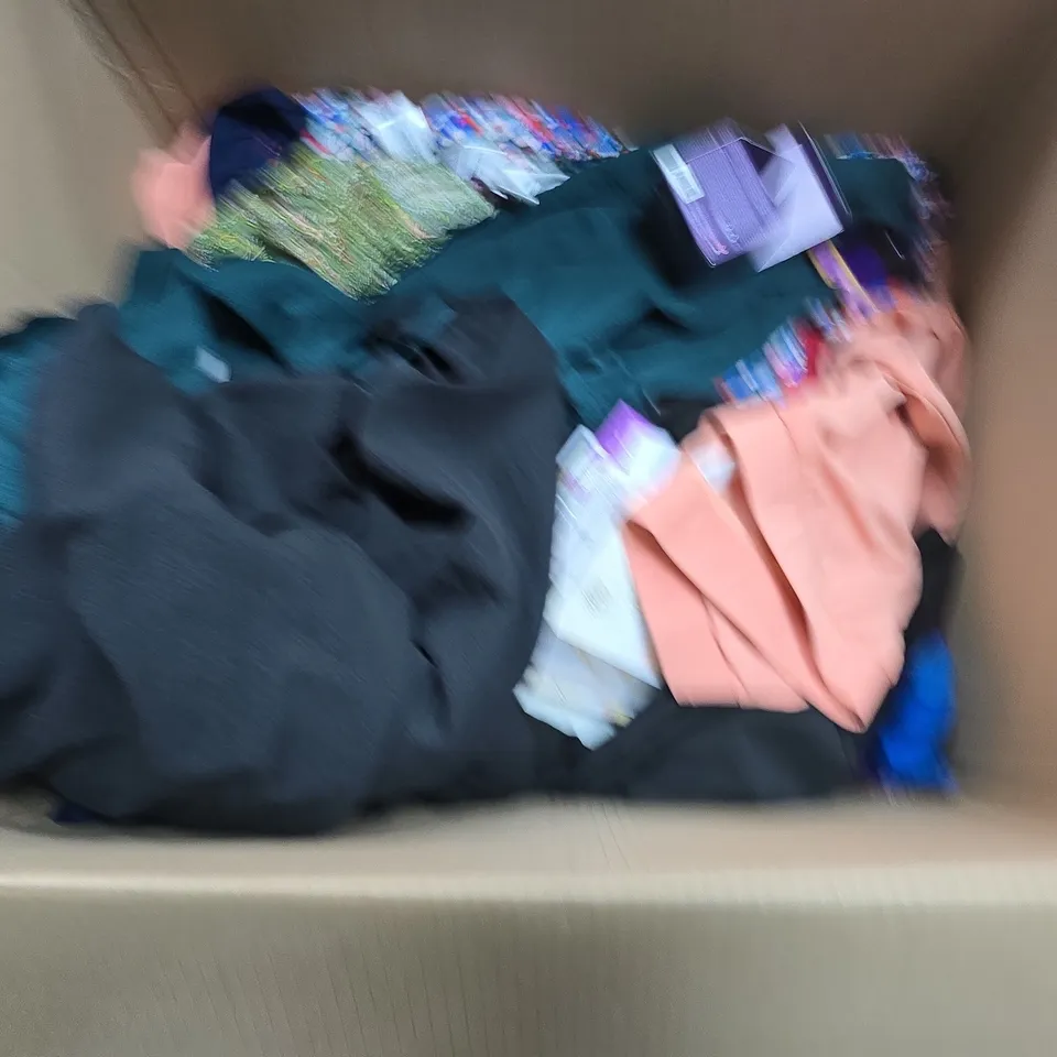 BOX OF APPROXIMATELY 10 ASSORTED ITEMS TO INCLUDE - TARTE FACE ROLLER , WYNNE LAYERS PANTS  IN SALOM PINK , TARTE MARACUJA C TIGHTER ETC