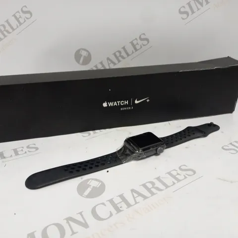 BOXED APPLE WATCH SERIES 3 NIKE EDITION SMARTWATCH